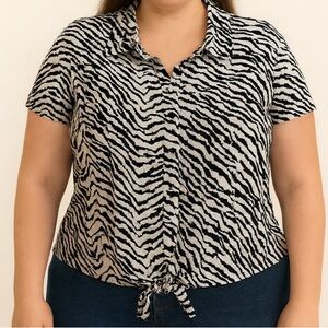 Ava & Viv Black and White Animal Print Button Down Shirt